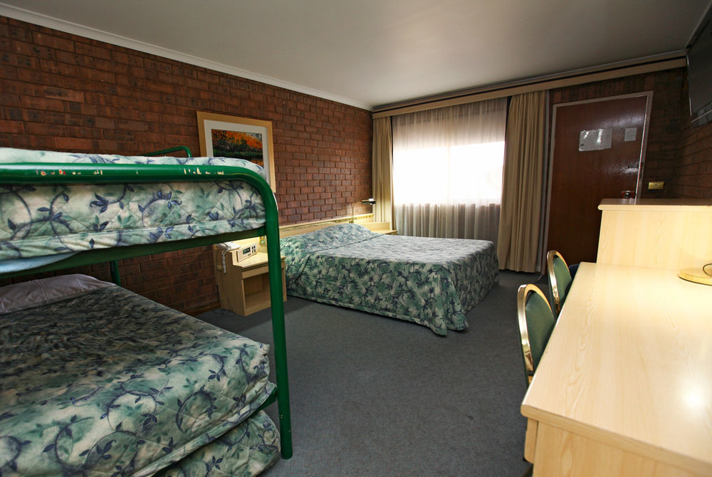 Countryman Motor Inn Ντούμπο Εξωτερικό φωτογραφία